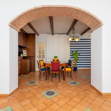 Yourhome - Arches Loft N 10 Apartamento *